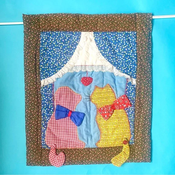 Wall Hanging Vintage Cat Quilted Nursery Wall Decor Kitty 80s Child Room Fabric - Picture 7 of 7